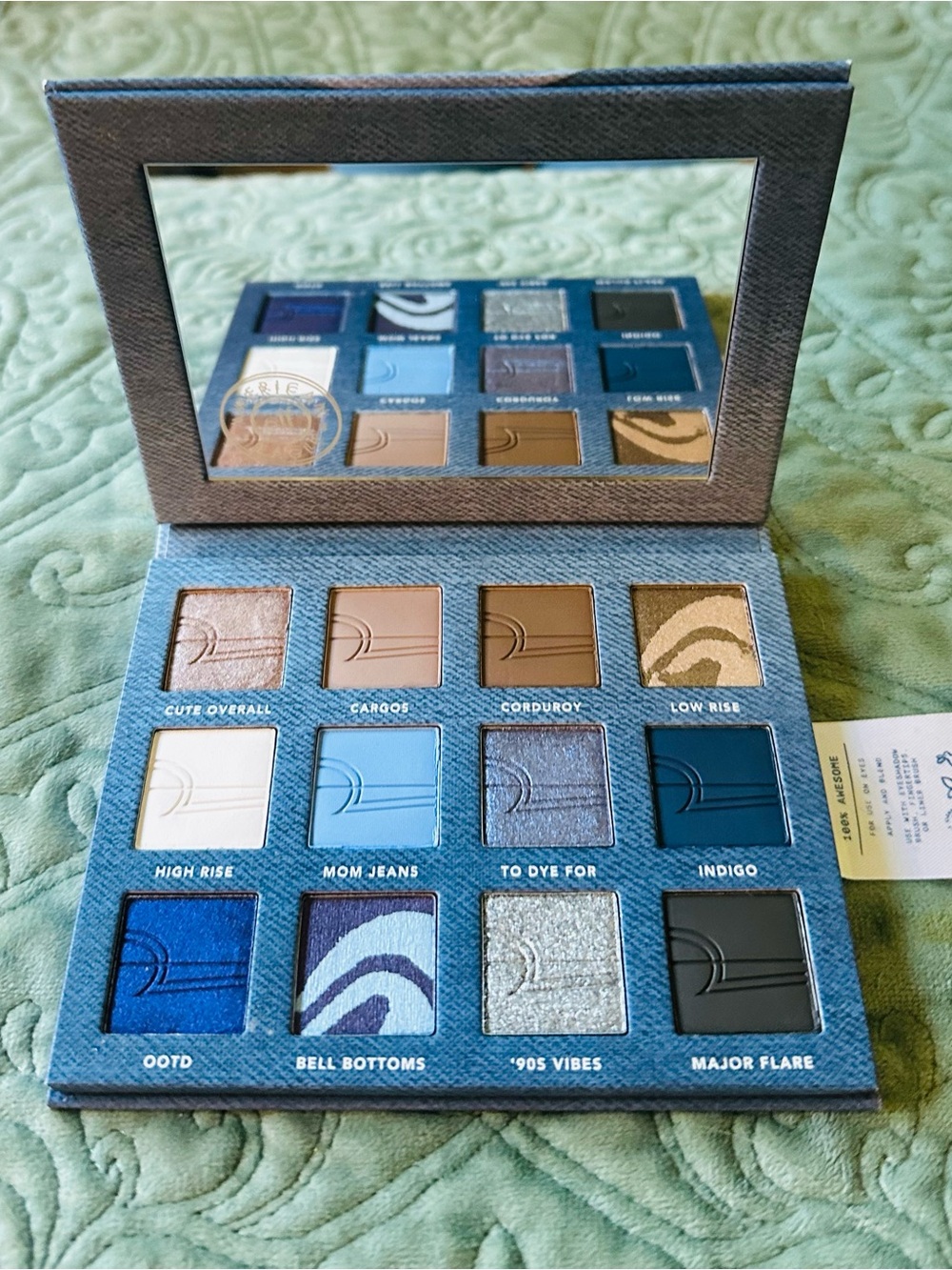 American Eagle Denim Daze Elf Eyeshadow Palette- Elf 12 Vivid Blues-Brown-Silver - Picture 3 of 6